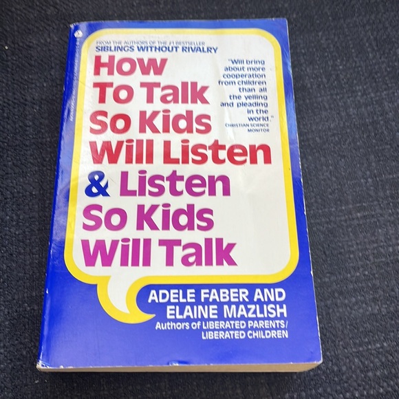 Mothers’ Day gift idea ? Parenting books ! Perfect gift for expecting parents ! - Picture 3 of 9